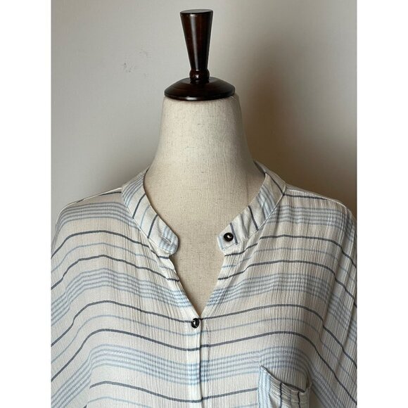 Olivaceous Blue White and‎ Gray Striped Tie Front Button Down Blouse M - Picture 6 of 9
